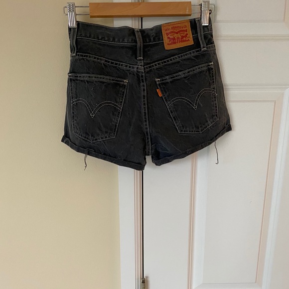 Grey Levi Shorts Sz 24 - Perfect Condition! - Picture 4 of 6